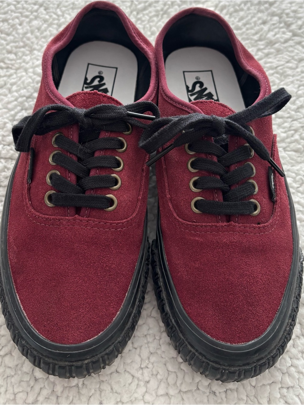 VANS Off The Wall Burgundy Low Top Lace-Up Skate Sneaker. Women’s Size 8. EUC